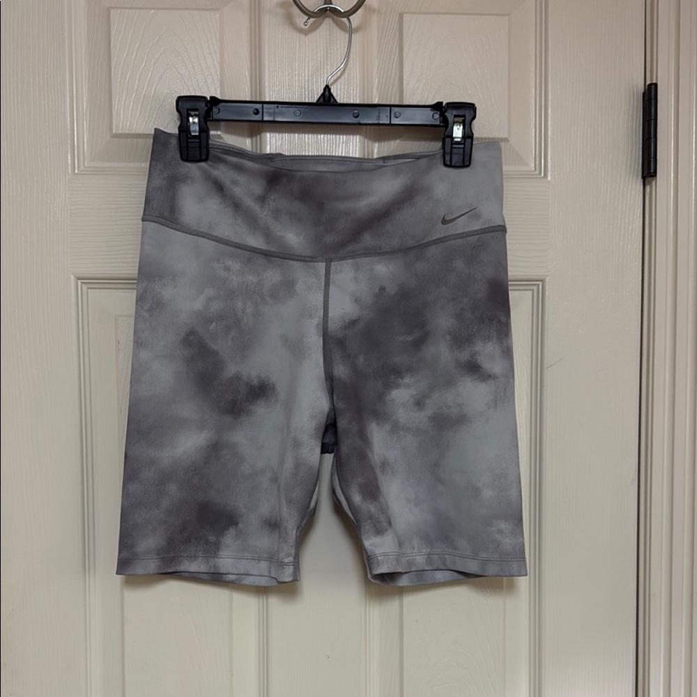 Nike Dri-Fit Gray Athletic Shorts for Active Comfort